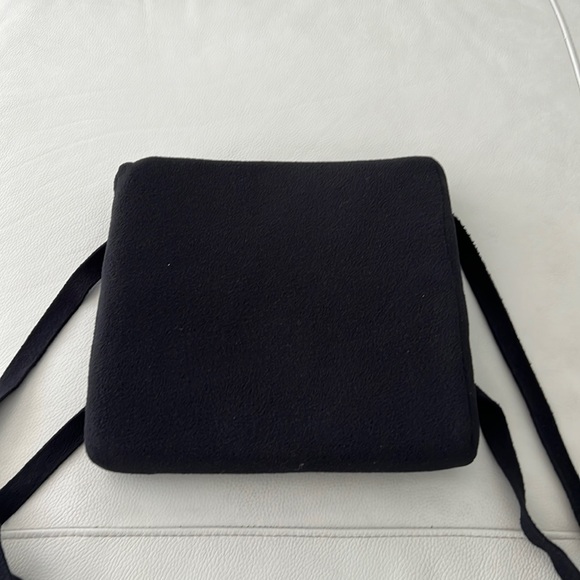 Back support pillow - Picture 2 of 7